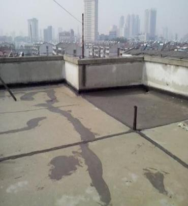 连江漏水维修 楼顶漏水是什么原因，楼顶漏水维修方法是什么?